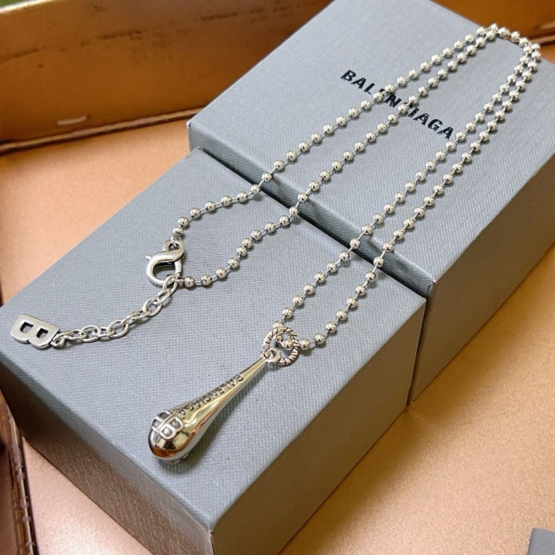 Ba1en*iaga necklaces